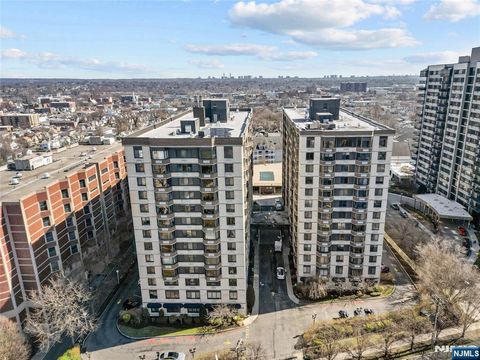 Photo of 326 Prospect Avenue #8E, Hackensack, NJ 07601 (MLS # 26001724)