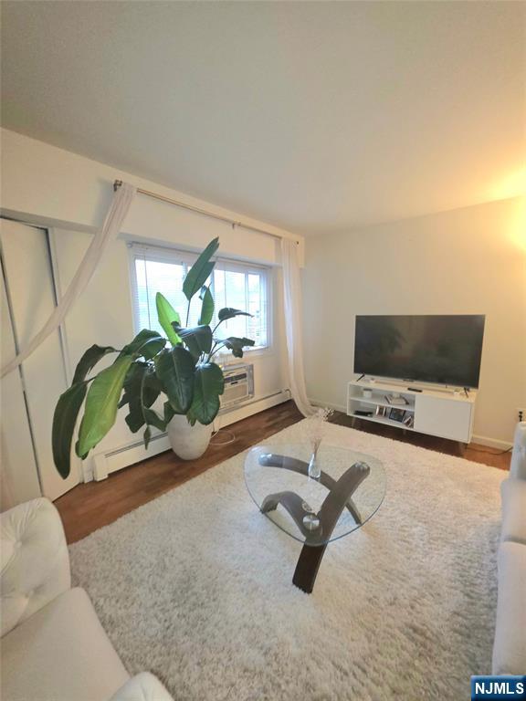 333 Grand Avenue 3R