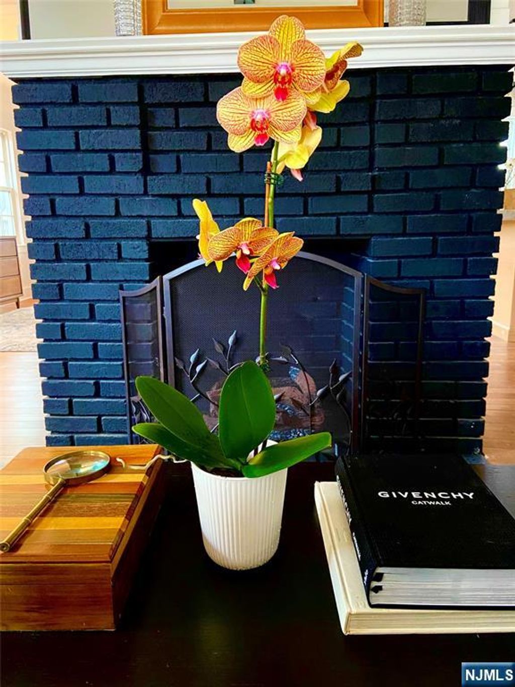 Photo of 3 Laurel Place, Glen Ridge, NJ 07028 (MLS # 26010440)