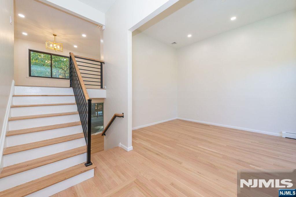 270 Crescent Avenue