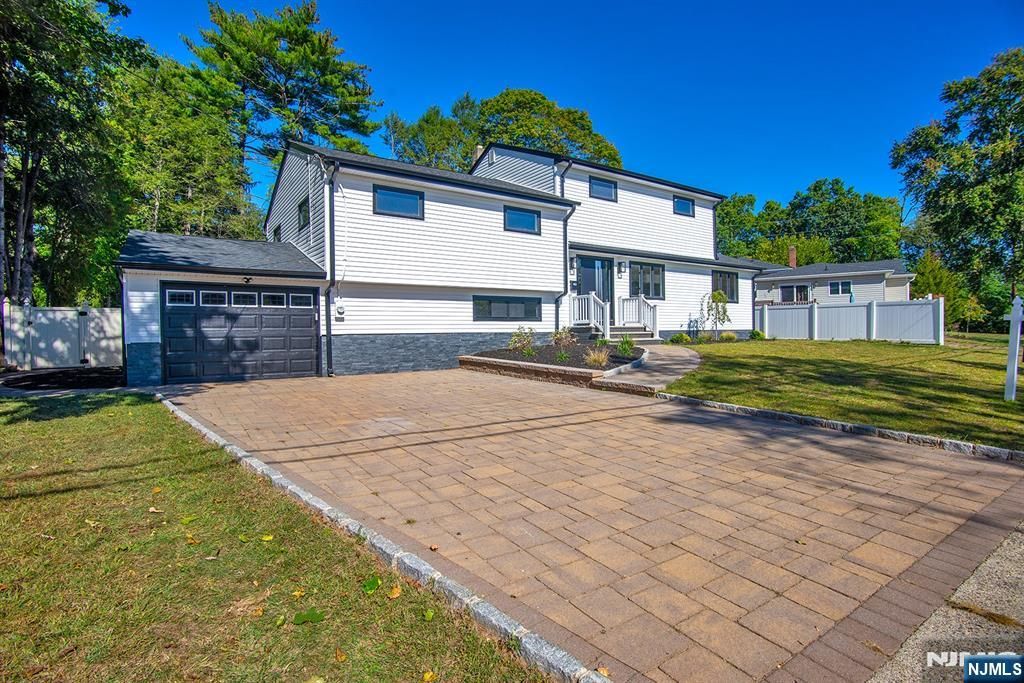 Photo of 229 Standish Road, Paramus, NJ 07652 (MLS # 25035364)