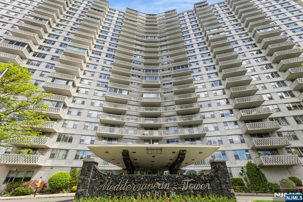 2100 Linwood Avenue 21T