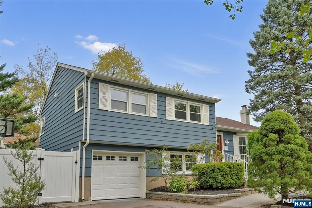 129 Warren Road