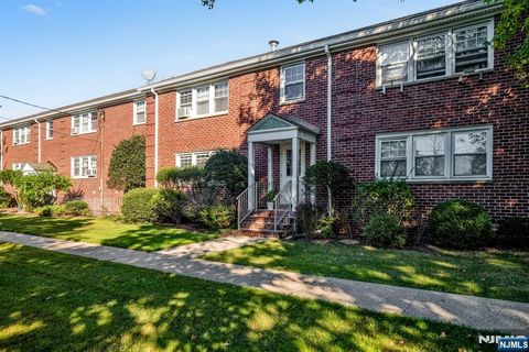 Photo of 6 Gainesborough Ter #1B, River Edge, NJ 07661 (MLS # 25034035)