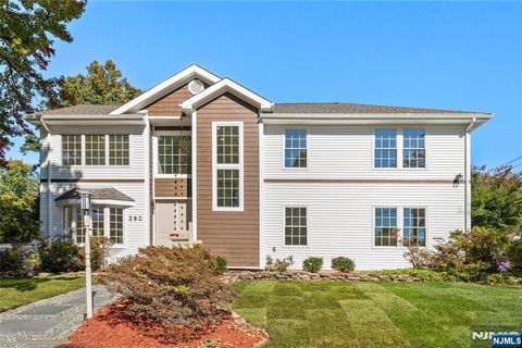 280 North Drive River Edge NJ 07661