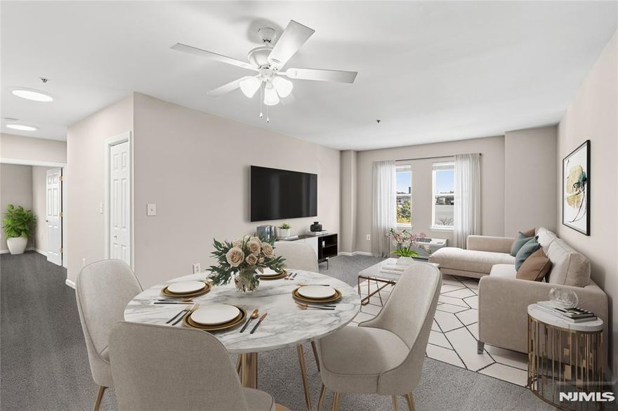 Edgewater Town Center Apartments located in at 905 River Road in Edgewater, New Jersey offers a blend of design, quality, and great proximity to New Jersey renters. Our apartments for rent enjoy easy access to public transit and the New York Water Ferry. Take advantage of Whole Foods, restaurants and shops within walking distance. Day or night, stroll the river's edge and admire the spectacular view of Manhattan while watching the sun as it rises and sets on the New York skyline.