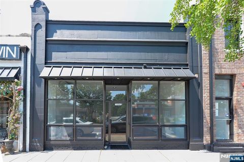 17 Godwin Avenue Ridgewood NJ 07450