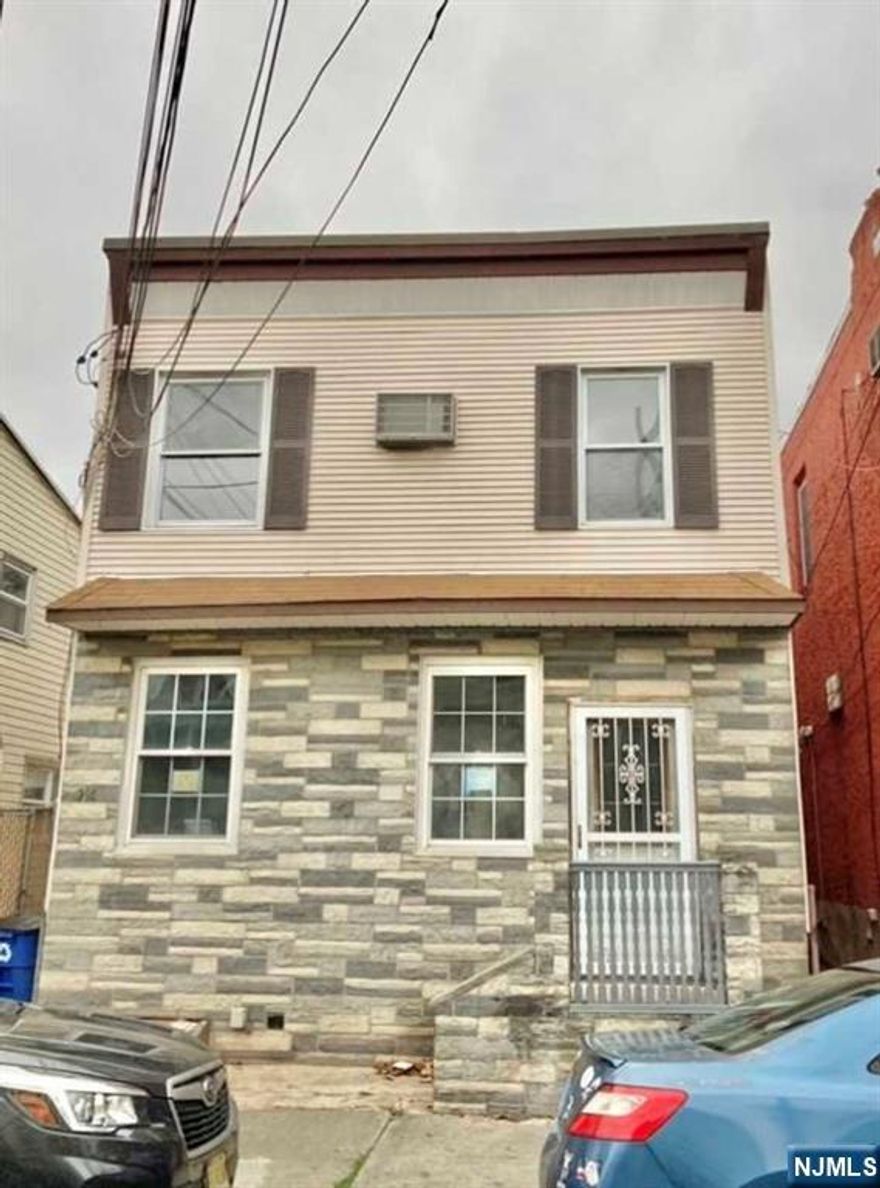 OPPORTUNITY TO OWN OR TO INVEST A NICE 3 FAMILY FOR SALE! MINUTES TO PATH TRAIN TO NEW YORK. NEAR GROCERY STORES, RESTAURANTS, SCHOOLS, WORSHIPS, DAY CARE AND OTHERS. UNIVERSITY BUS STOP TO RUTGERS UNIVERSITY AND UNIVERSITY FEW BLOCKS AWAY. CLOSE TO ALL MAJOR TRANSPORTATION AND PATH TRAIN TO NEW YORK. APT1: 2 BEDROOMS APARTMENTS, LIVING ROOM, KITCHEN, FULL BATH FOR RENT $2100. APT 2.: 2 BEDROOMS APARTMENTS, LIVING ROOM, KITCHEN AND FULL BATH AND BALCONY. APT3. 1 BEDROOM PLUS A FINISH ROOM, KITCHEN AND FULL BATH. NICE BACK YARD. DO NOT GO DIRECT. A MUST SEE!