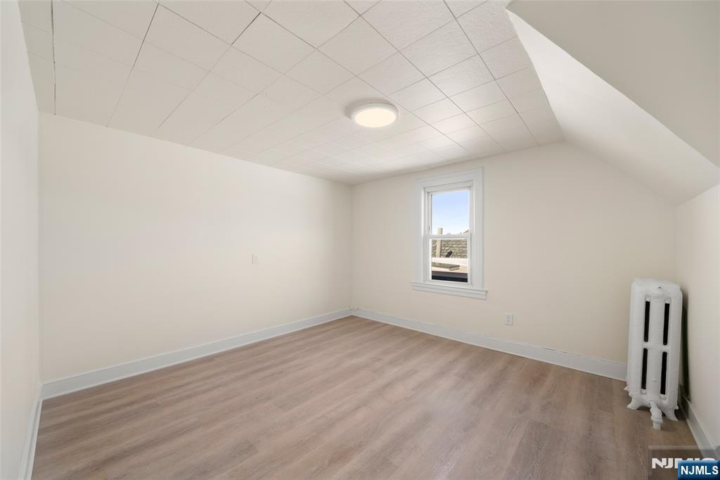8 Cooper Place 3rd Fl