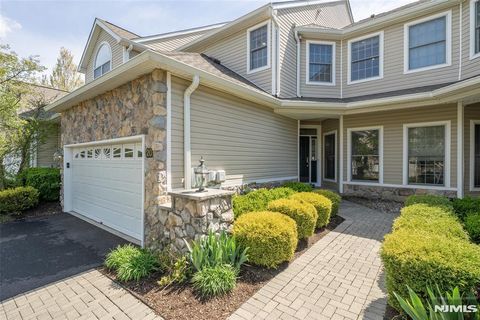 Photo of 20 Pine Valley RD #148, Livingston, NJ 07039 (MLS # 26022163)
