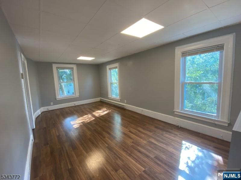 Clifton, New Jersey 07011, United States, 2 Bedrooms Bedrooms, ,1 BathroomBathrooms,Residential,Active,89742