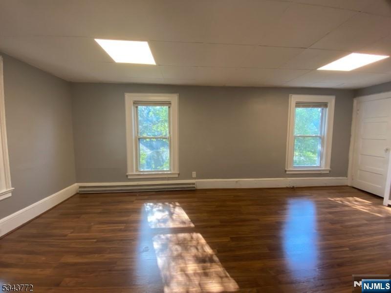 Clifton, New Jersey 07011, United States, 2 Bedrooms Bedrooms, ,1 BathroomBathrooms,Residential,Active,89742