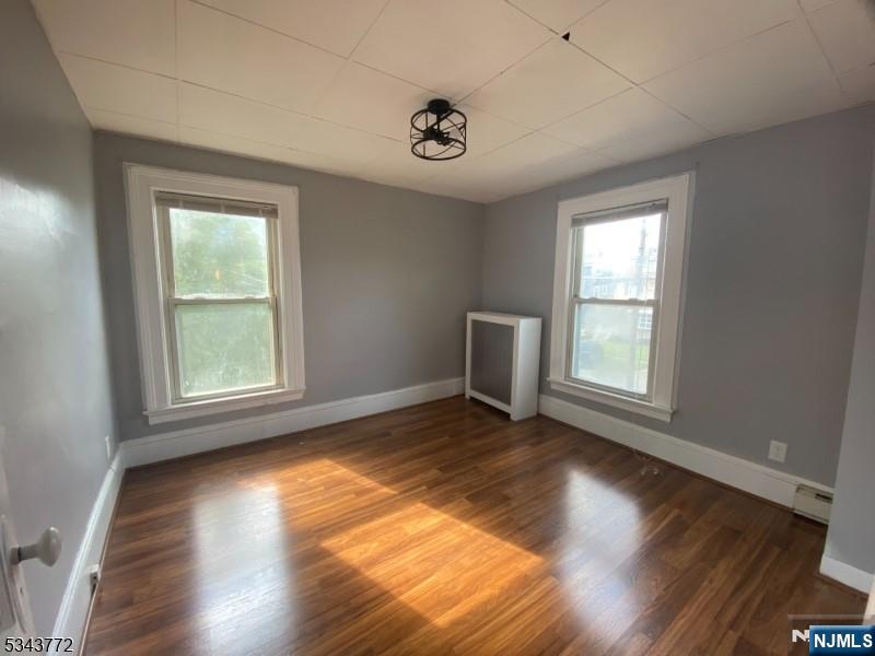 Clifton, New Jersey 07011, United States, 2 Bedrooms Bedrooms, ,1 BathroomBathrooms,Residential,Active,89742