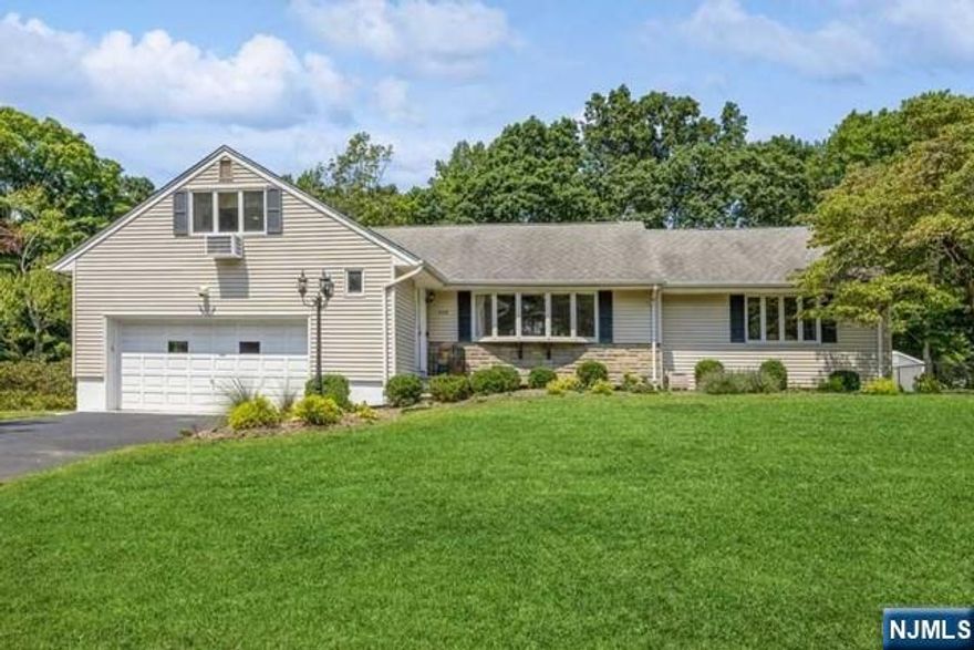 BEAUTIFUL 3/4 BDRM 1.5 BATH RANCH STYLE HOME ON LARGE PARK LIKE PROPERTY IN QUIET NEIGHBORHOOD. KITCHEN WITH STAINLESS STEEL APPLIANCES AND SLIDING DOOR TO LARGE DECK OVERLOOKING PATIO BELOW. LIVING ROOM, DINING ROOM, THREE BDRMS PLUS SECOND FLOOR BONUS ROOM FOR 4TH BDRM, PLAYROOM, DEN OR OFFICE. HARDWOOD FLOORS THROUGHOUT. FULL UNFINISHED BSMT WITH LAUNDRY AND PLENTY OF STORAGE SPACE. TWO CAR ATTACHED GARAGE. GRASS CUTTING INCLUDED, TENANT TAKES CARE OF SNOW REMOVAL AND LEAVES. TENANT RESPONSIBLE FOR FIRST $150 OF EACH REPAIR, UTILITIES: ELECTRIC, GAS, WATER/SEWER AND TRASH COLLECTION AND MUST CARRY RENTAL INSURANCE. CLOSE TO SCHOOLS, SHOPPING AND NYC TRANSPORTATION. NO PETS, NO SMOKING.