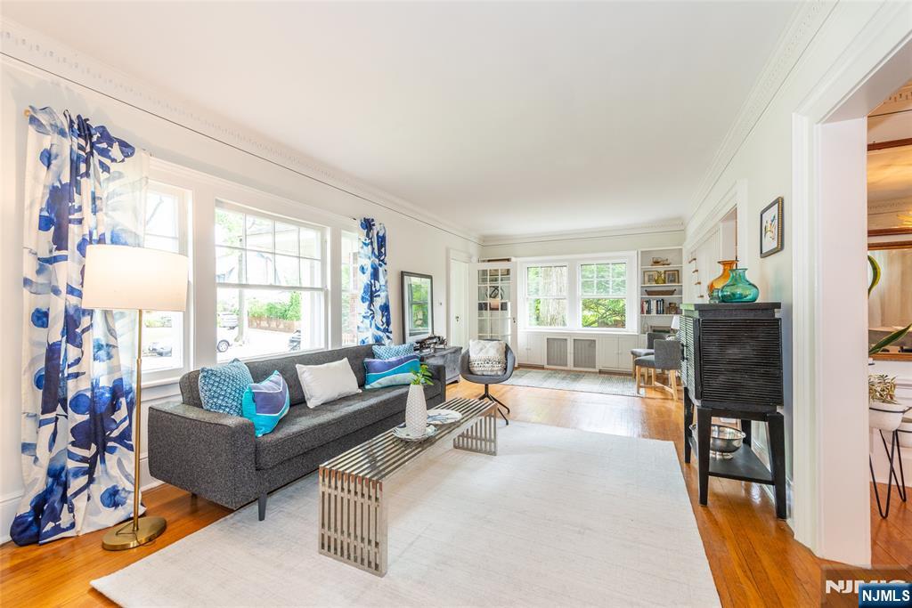 33 Prescott Avenue