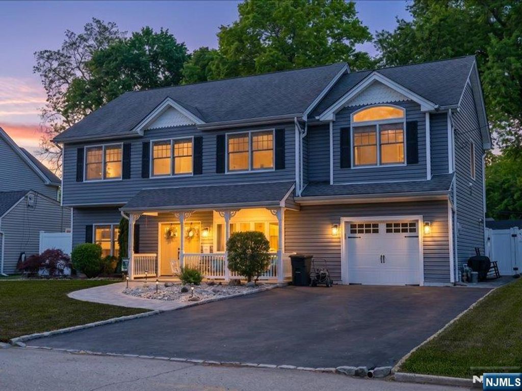 Photo of 71 Bergen Drive, Little Falls, NJ 07424 (MLS # 26017062)