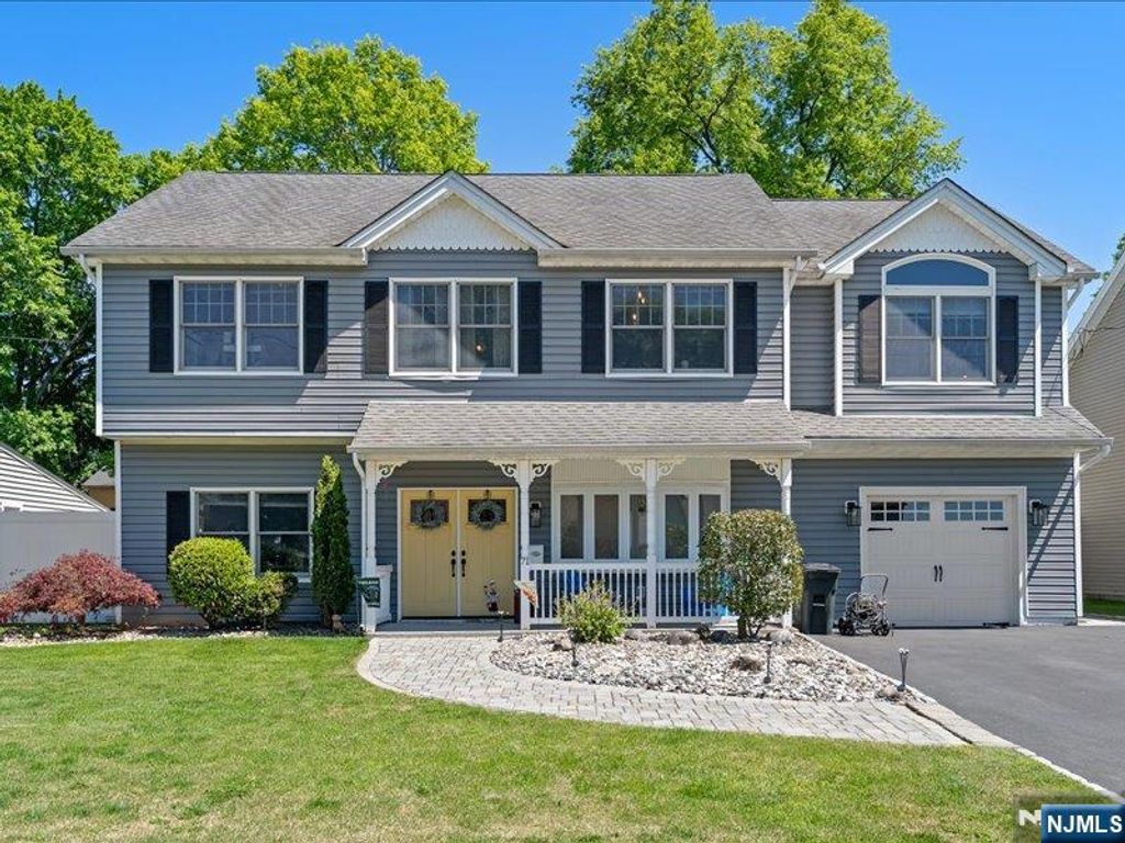 Photo of 71 Bergen Drive, Little Falls, NJ 07424 (MLS # 26017062)