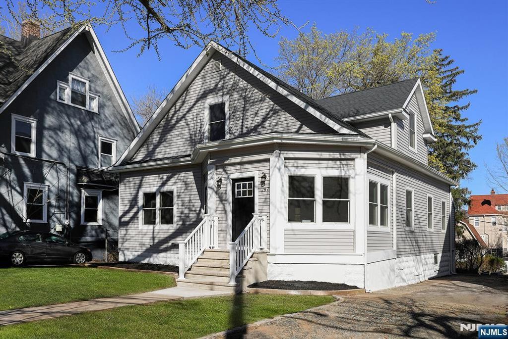 Photo of 287 Orange Road, Montclair, NJ 07042 (MLS # 26012523)