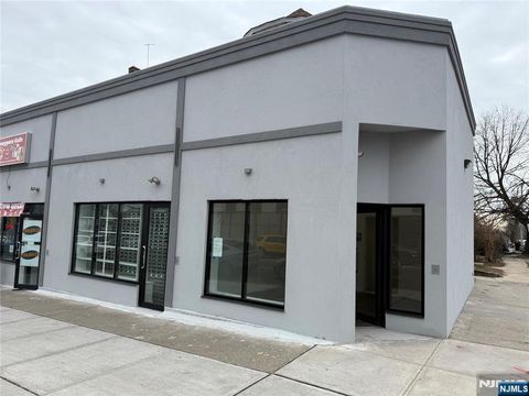 Photo of 225233 Central Avenue #Store 6, East Orange, NJ 07018 (MLS # 26003017)