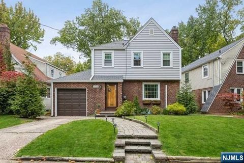 1125 W Laurelton Parkway Teaneck NJ 07666