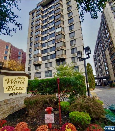 Photo of 316 Prospect Ave #11J, Hackensack, NJ 07601 (MLS # 26011927)