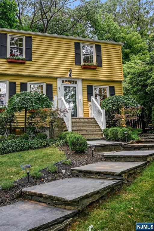 60 Clinton Road