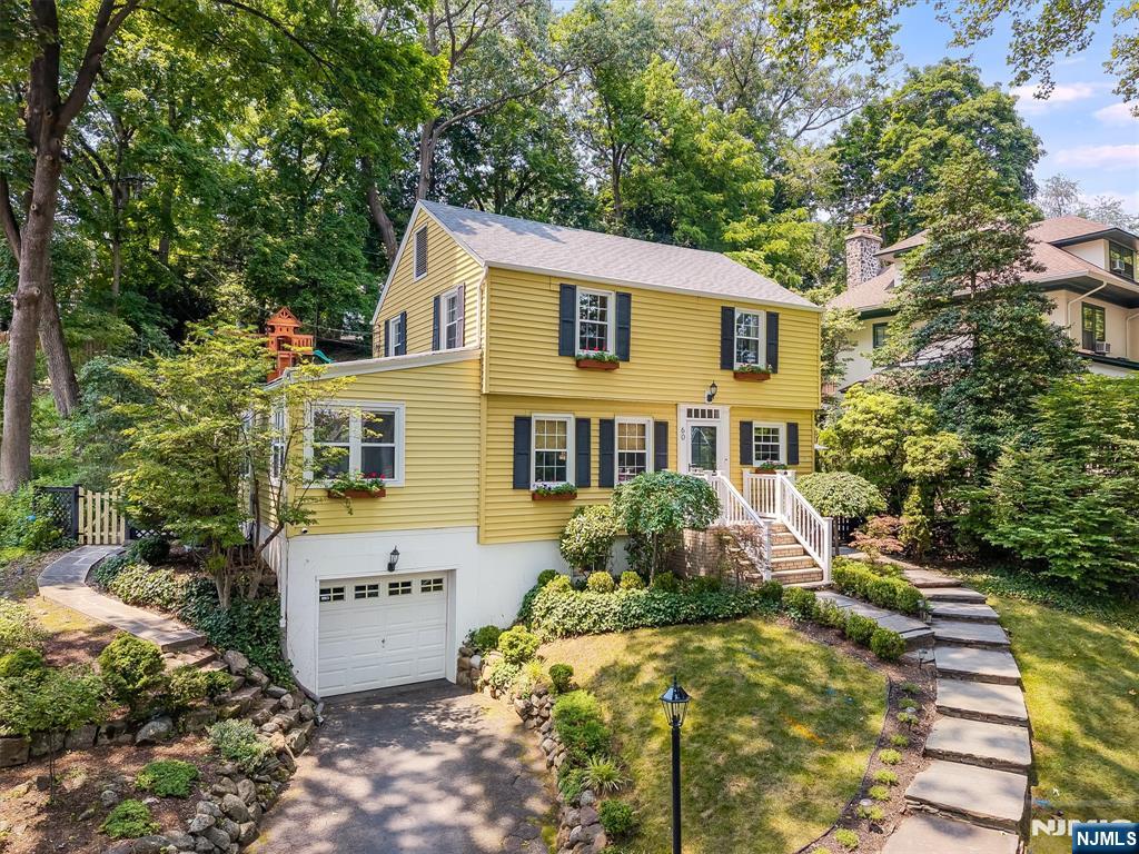 60 Clinton Road