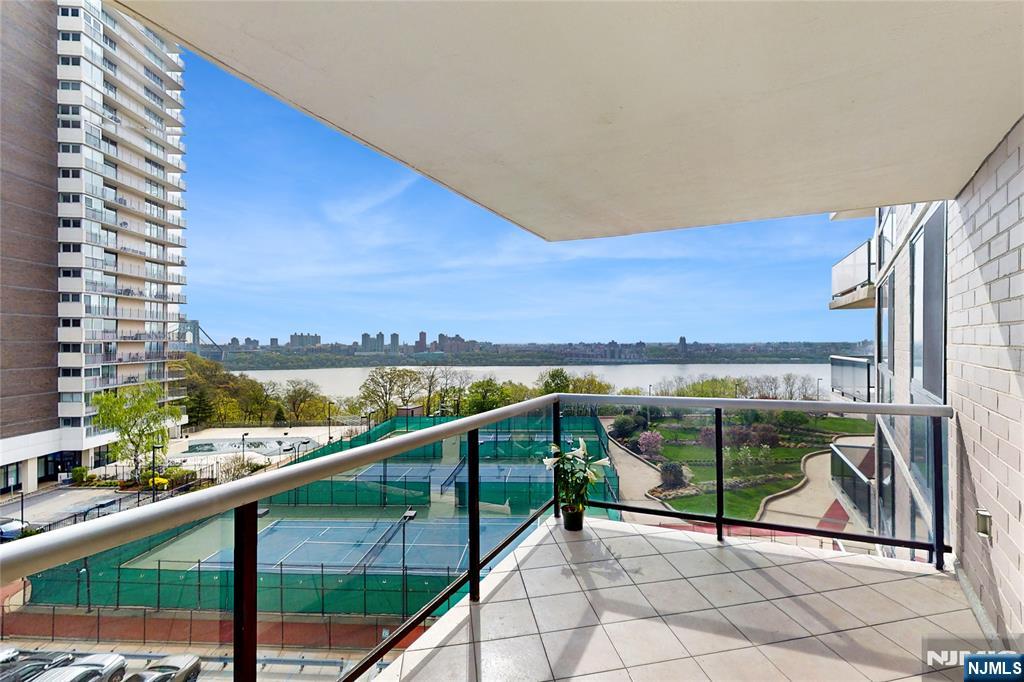 1512 Palisade Avenue 6B