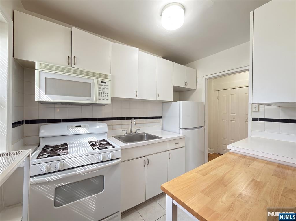 3081 Edwin Avenue 1A