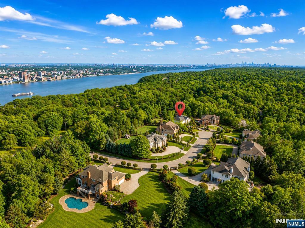 Homes for Sale in Northern NJ | ThisIsRiverEdge.com 16 Audrey Urban Court