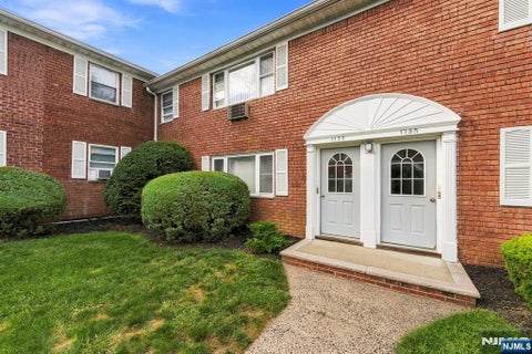 Photo of 1135 Valley Road #B, Wayne, NJ 07470 (MLS # 26034854)