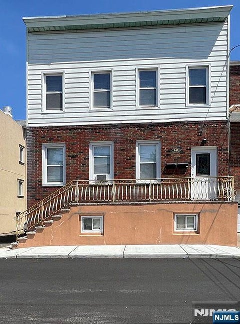 Photo of 249 Crescent LN #2, Cliffside Park, NJ 07010 (MLS # 26038961)