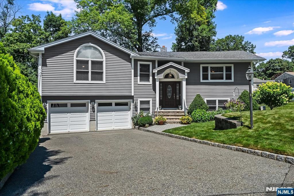 18 Dean Avenue