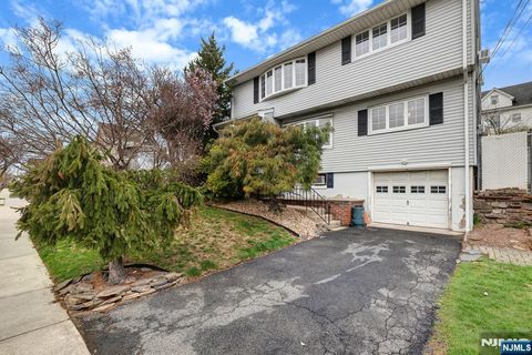 Photo of 700 9th Street, Secaucus, NJ 07094 (MLS # 26011279)