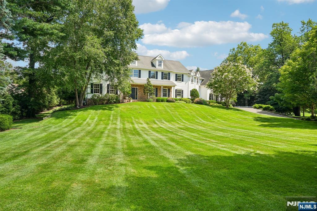 2 Mill Brook Lane