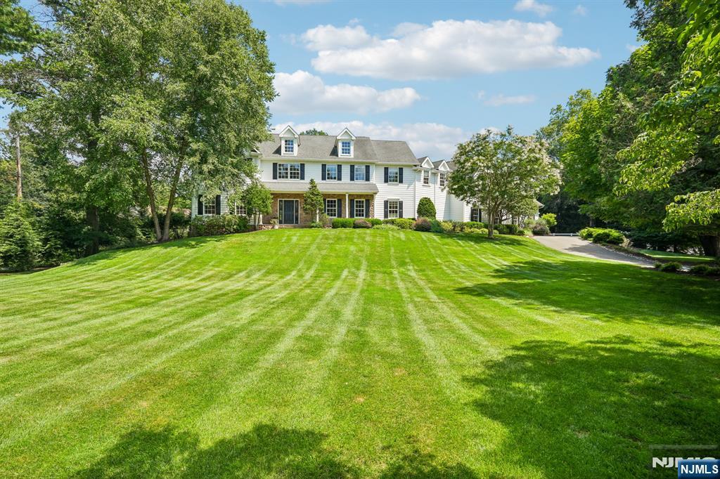 2 Mill Brook Lane