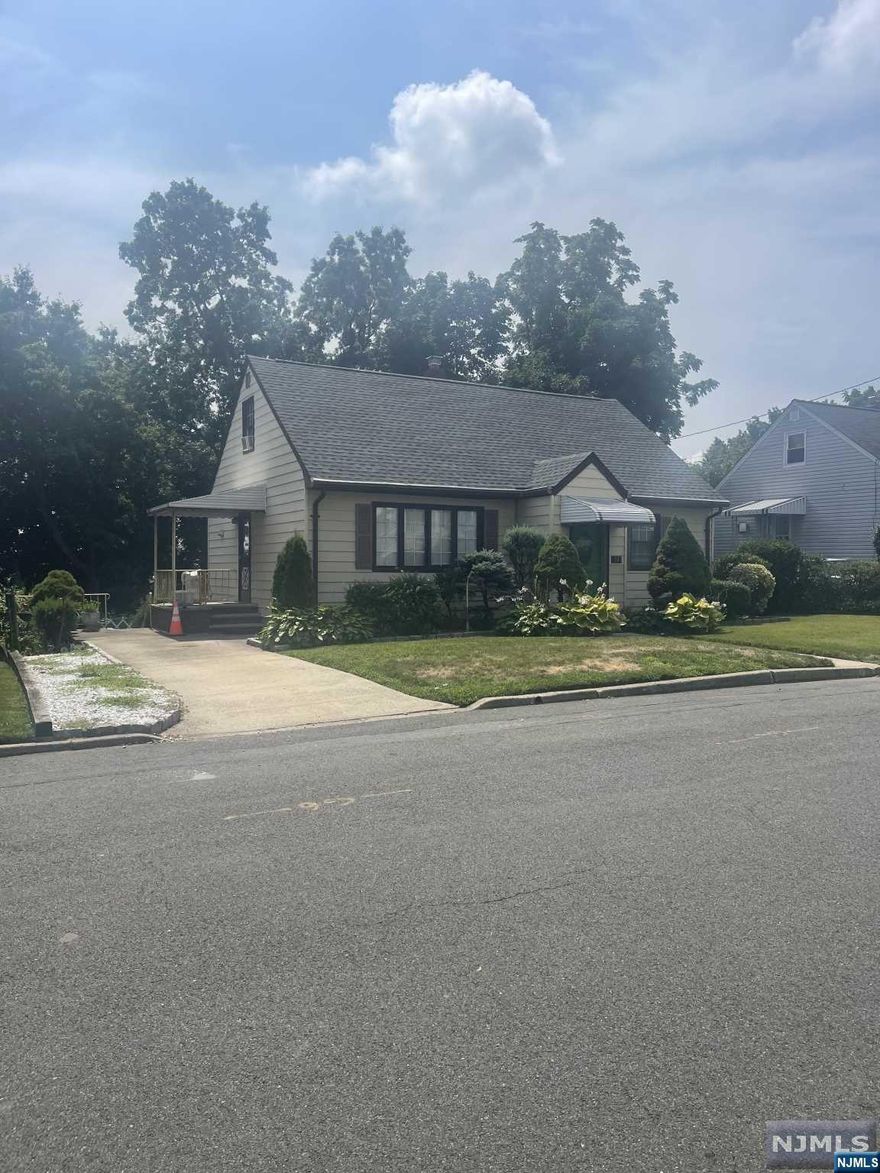 MOVE IN CONDITION CAPE COD STYLE HOME ON A QUIET TREE-LINED STREET IN VERY DESIRABLE HASBROUCK HEIGHTS, 1ST FLOR FEATURES A LIVING ROOM, DINING ROOM, KITCHEN, FULL BATH, AND 2 BEDRROMS. 2ND FLOOR FEATURES 1 BEDROOM WITH ANOTHER 12 X 12 UNFINSIHED ROOM. BASEMENT IS UNFINISHED WITH HIGH CEILINGS AND A STAIRWAY TO THE BACK YARD. ADDITIONAL FEATURES OF THE HOUSE INCLUDE CENTRAL AIR, HARDWOOD FLOORS, AND A NEW ROOF