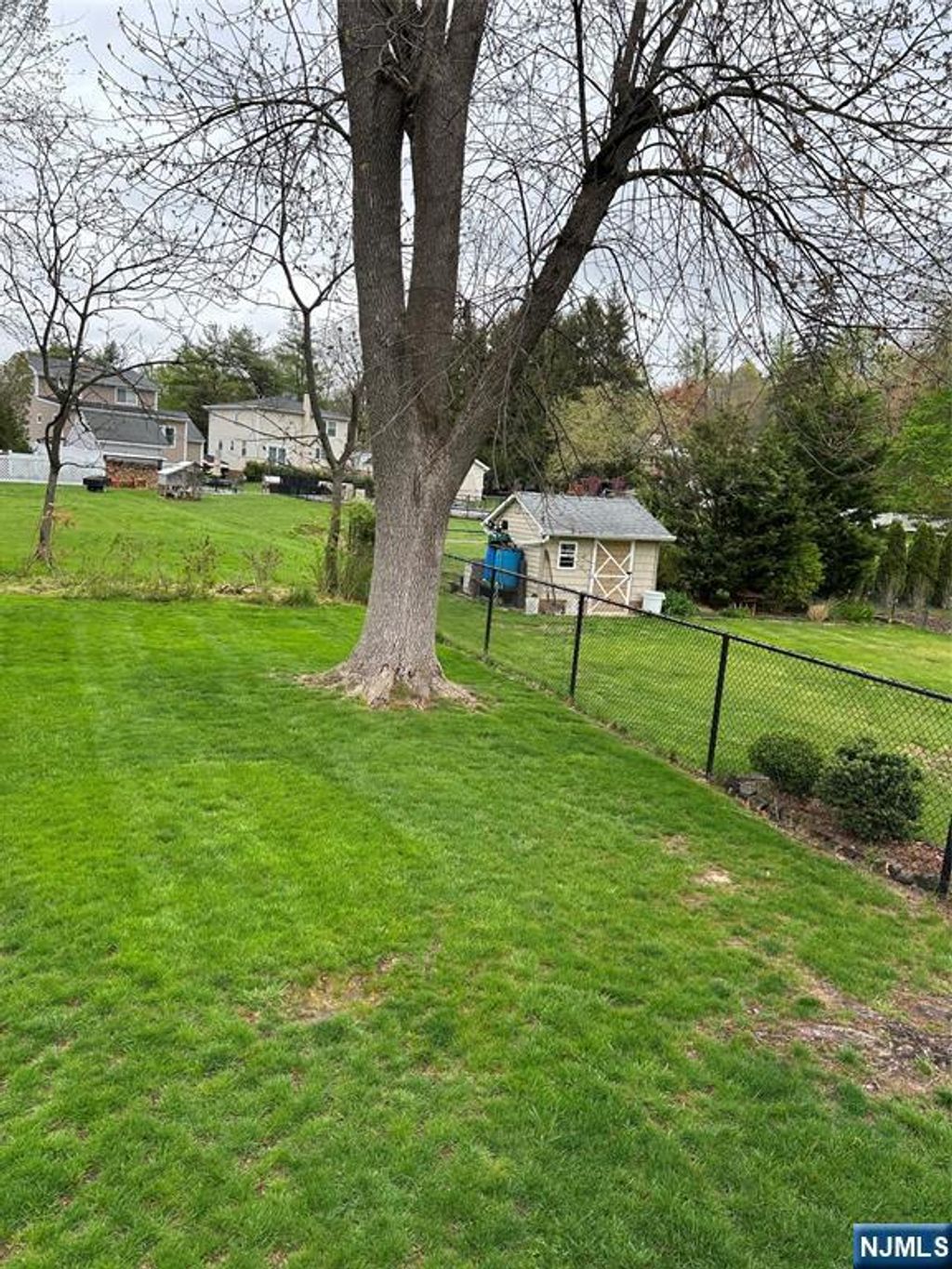 Photo of 35 Robin Road, Wayne, NJ 07470 (MLS # 26014106)