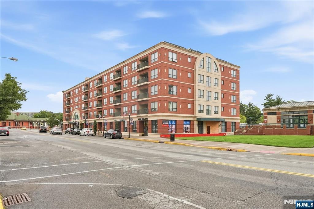 1 Orient Way 311
