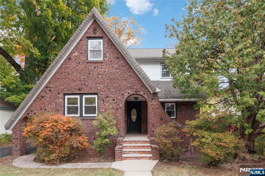 Photo of 451 Sagamore Avenue, Teaneck, NJ 07666 (MLS # 26003354)