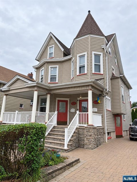 Photo of 85 High St, East Rutherford, NJ 07073 (MLS # 26035565)