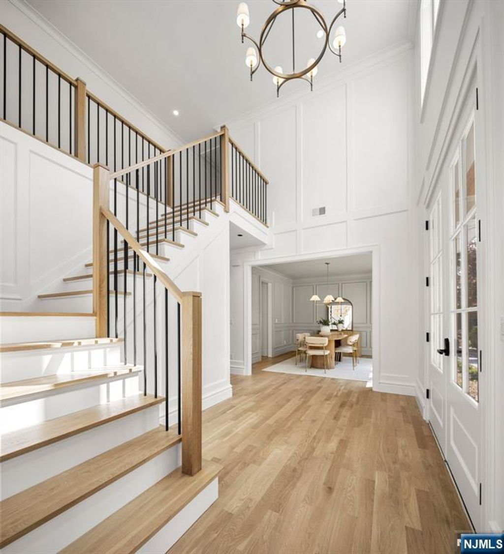 Photo of 501 Sterling Place, Ridgewood Village, NJ 07450 (MLS # 26014956)