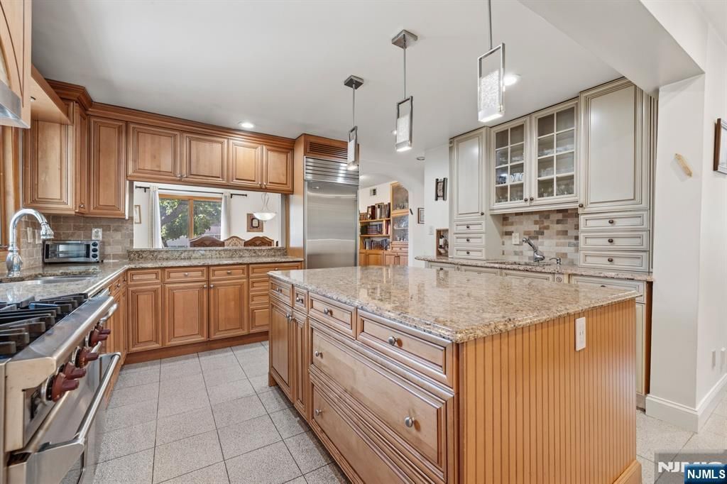 Photo of 3203 Norwood Drive, Fair Lawn, NJ 07410 (MLS # 26016362)