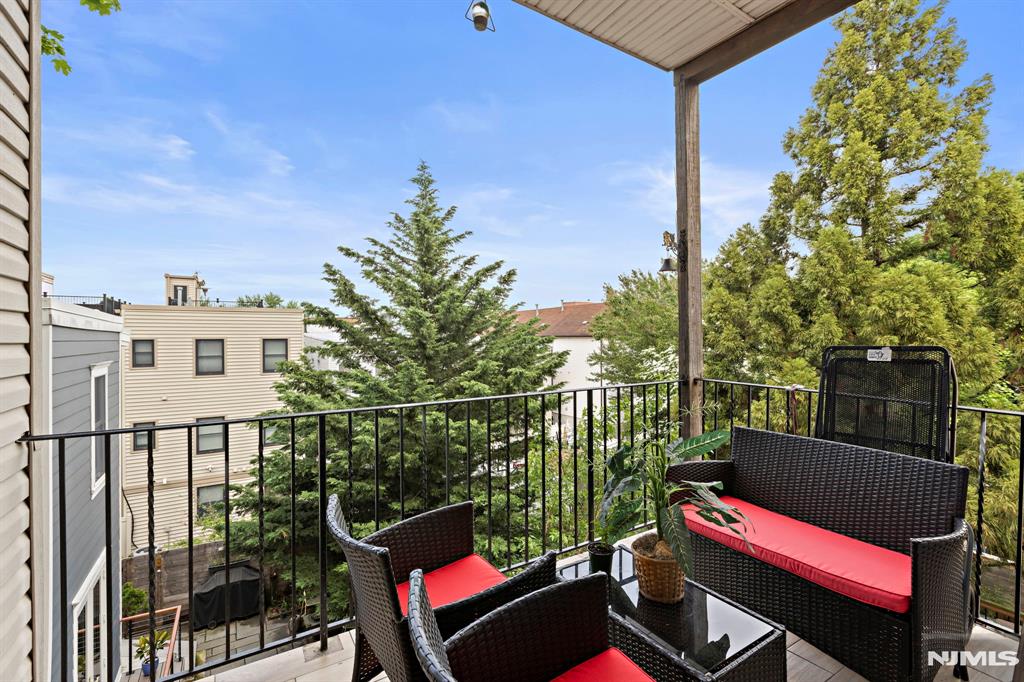 Property for Sale at 58 Booraem Avenue, Jersey City, New Jersey - Bedrooms: 7 
Bathrooms: 4 
Rooms: 19  - $1,150,000