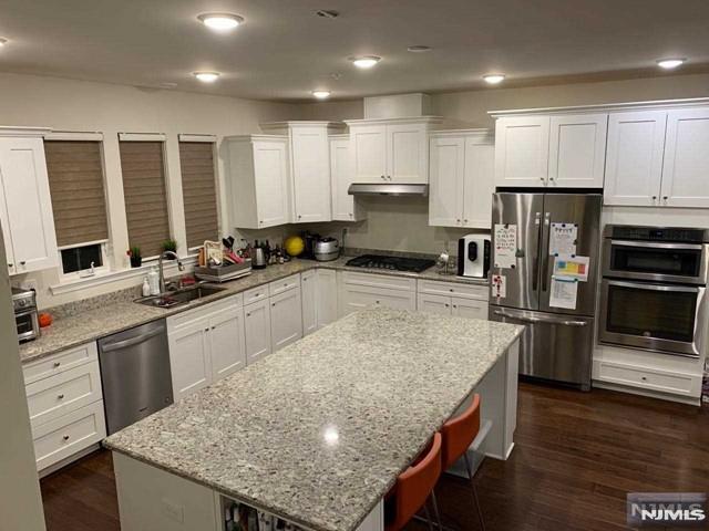 702 Cottonwood Court #702