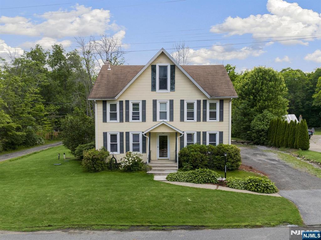 Property for Sale at 1210 State Rt 23, Wantage, New Jersey - Bedrooms: 4 
Bathrooms: 2 
Rooms: 11  - $389,000