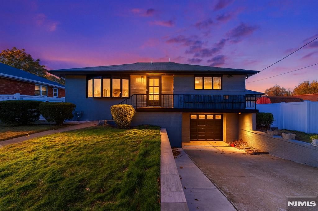 Photo of 1107 Fairview Lane, Fort Lee, NJ 07024 (MLS # 25039119)