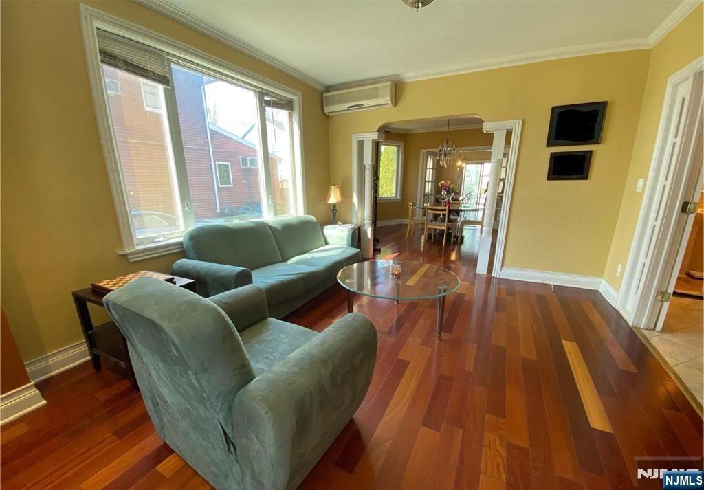 Photo of 20 Hudson Avenue, Ridgefield Park, NJ 07660 (MLS # 25039920)