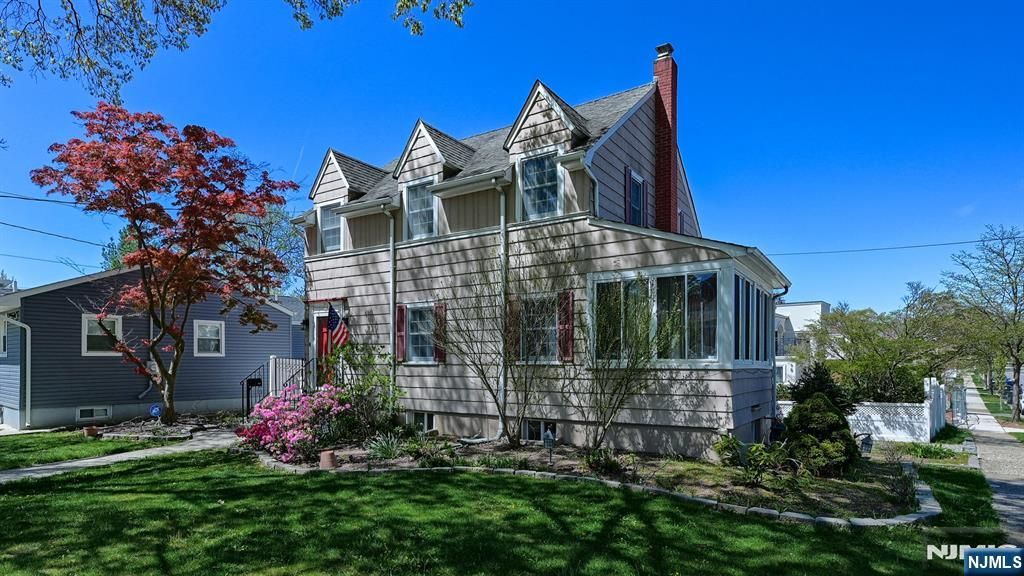 Photo of 178 Jackson Avenue, Rutherford, NJ 07070 (MLS # 26013992)