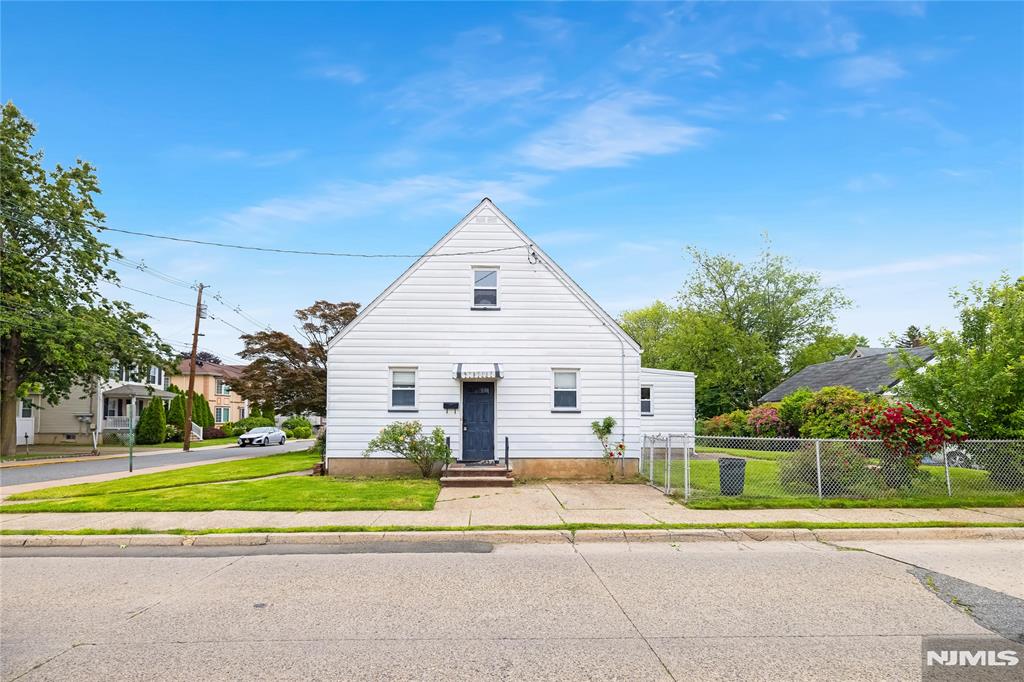 41 Hazelton Street